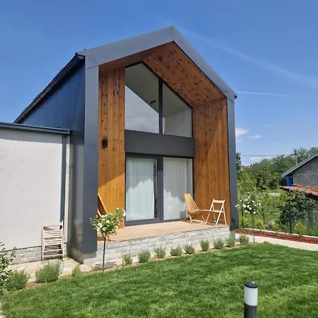 Bruka House Vrujci